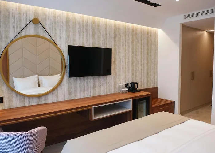 Hotel Zlatibor 4* ズラティボール