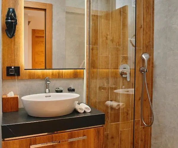 Hotel Zlatibor ホテル ズラティボール