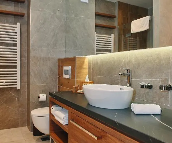 Hotel Zlatibor ホテル