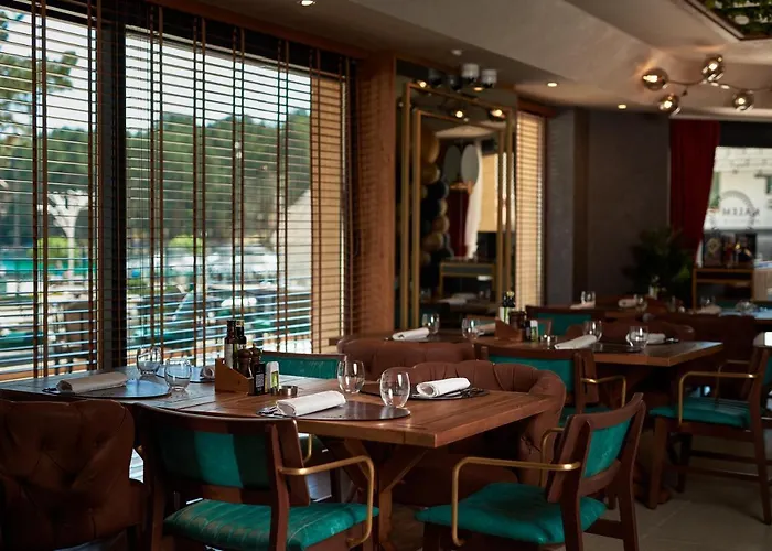 Hotel Zlatibor 4* ズラティボール