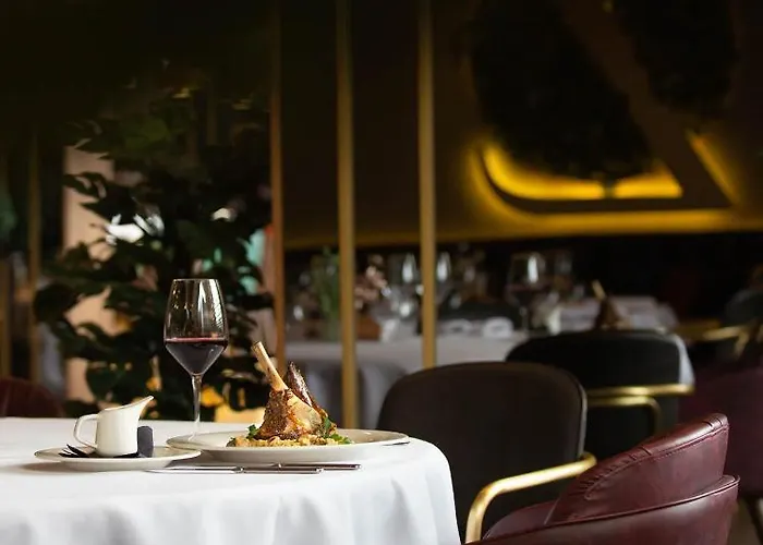 ホテル Hotel Zlatibor 4*