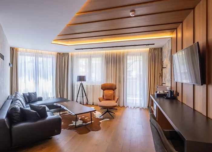 Hotel Zlatibor 4* ズラティボール